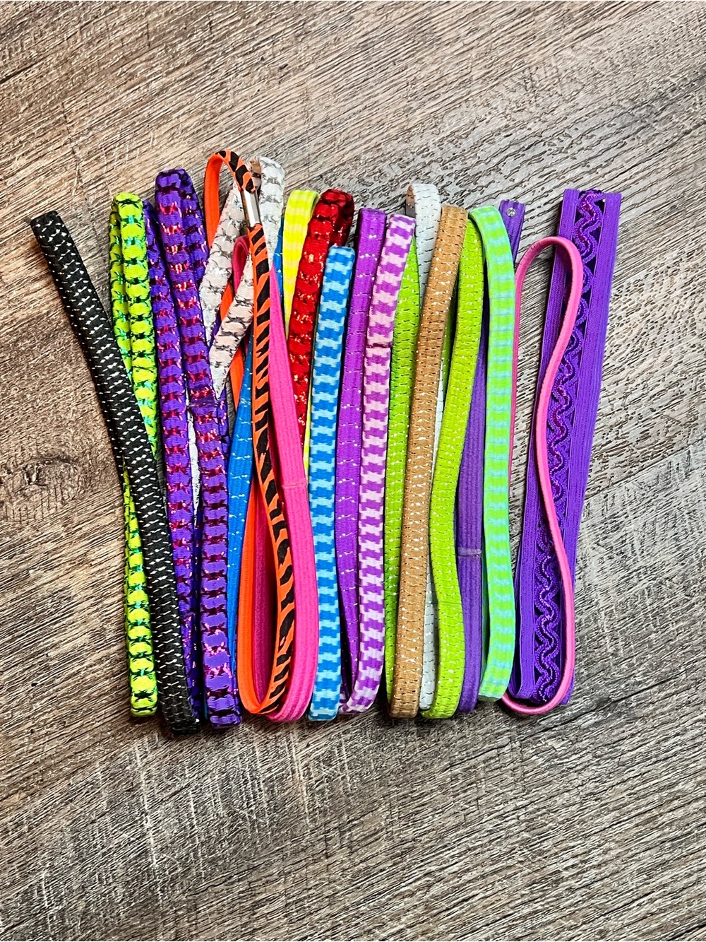Girls Headbands Lot of 21 Colorful Stretch Athletic Sports Dance Hair Bands